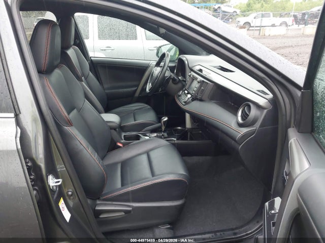 Продажа на аукционе авто 2017 Toyota Rav4 Se, vin: 2T3JFREV0HW586251, номер лота: 44975489