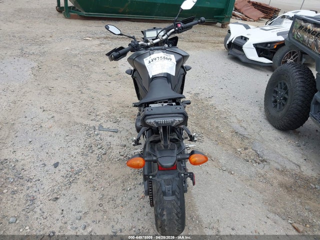 JYARN37Y3FA000384 Yamaha Fj09 C