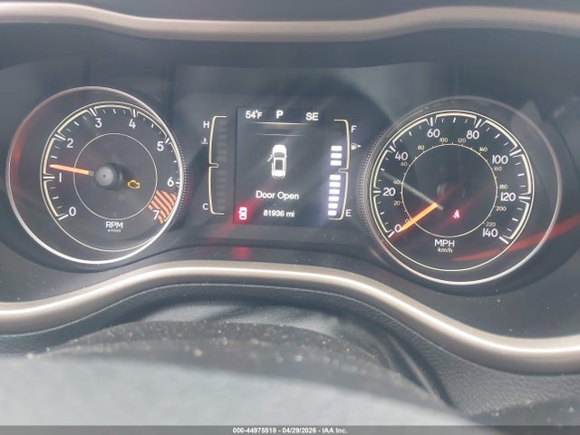 2015 Jeep Cherokee Latitude მანქანა იყიდება აუქციონზე, vin: 1C4PJMCB0FW515201, აუქციონის ნომერი: 44975518