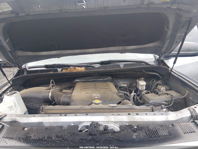 44975549 :رقم المزاد ، 5TFEW5F19HX228101 vin ، 2017 Toyota Tundra Sr5 5.7l V8 مزاد بيع