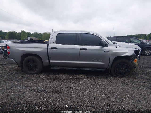 44975549 :رقم المزاد ، 5TFEW5F19HX228101 vin ، 2017 Toyota Tundra Sr5 5.7l V8 مزاد بيع