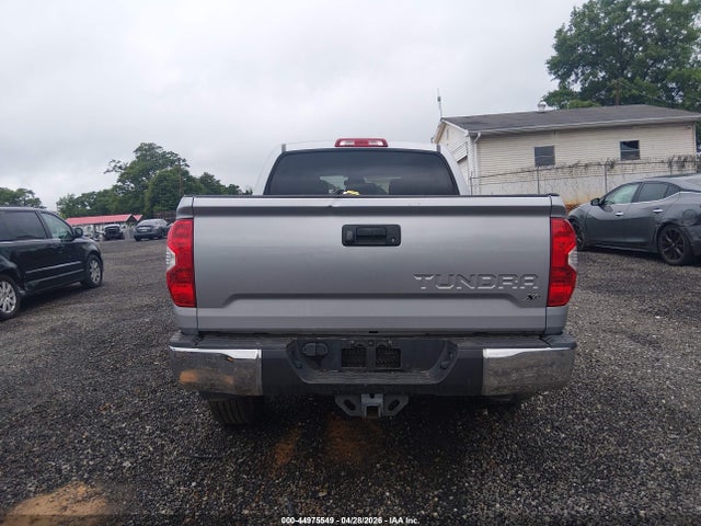 44975549 :رقم المزاد ، 5TFEW5F19HX228101 vin ، 2017 Toyota Tundra Sr5 5.7l V8 مزاد بيع