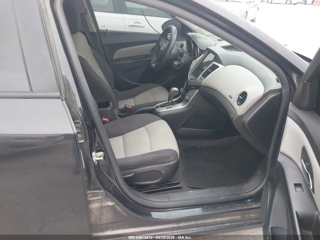 1G1PA5SH4E7425840 Chevrolet Cruze Ls Auto