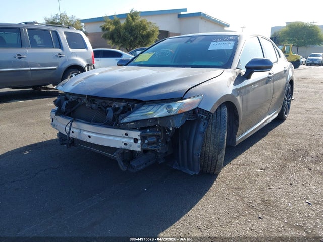 4T1B61HK8JU057426 Toyota CAMRY XSE