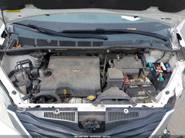 Aukcja sprzedaży 2011 Toyota Sienna Le V6, vin: 5TDKK3DC6BS145973, numer aukcji: 44975594