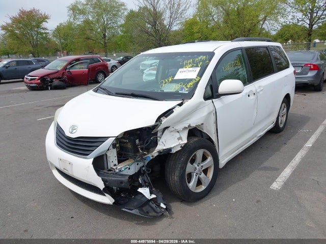 Aukcja sprzedaży 2011 Toyota Sienna Le V6, vin: 5TDKK3DC6BS145973, numer aukcji: 44975594