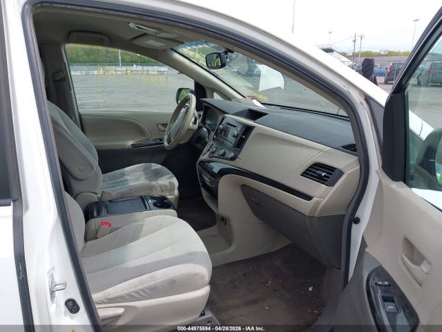 Aukcja sprzedaży 2011 Toyota Sienna Le V6, vin: 5TDKK3DC6BS145973, numer aukcji: 44975594