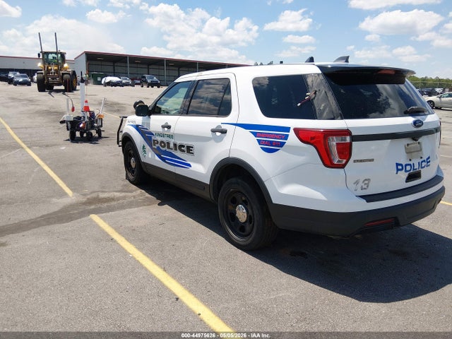 44975626 :رقم المزاد ، 1FM5K8AR0JGC18472 vin ، 2018 Ford Police Interceptor Utility مزاد بيع