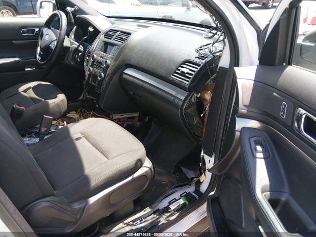 44975626 :رقم المزاد ، 1FM5K8AR0JGC18472 vin ، 2018 Ford Police Interceptor Utility مزاد بيع