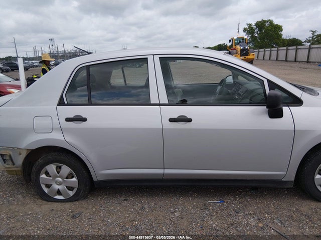 2010 Nissan Versa 1.6 მანქანა იყიდება აუქციონზე, vin: 3N1CC1AP0AL414635, აუქციონის ნომერი: 44975637