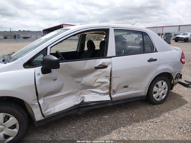 2010 Nissan Versa 1.6 მანქანა იყიდება აუქციონზე, vin: 3N1CC1AP0AL414635, აუქციონის ნომერი: 44975637