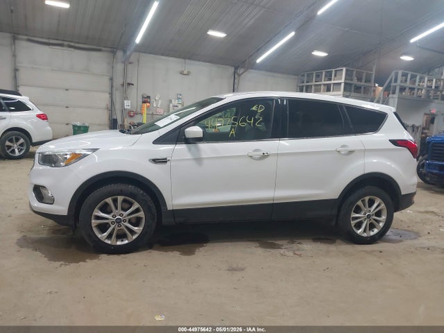 2019 Ford Escape Se მანქანა იყიდება აუქციონზე, vin: 1FMCU9GD4KUA60241, აუქციონის ნომერი: 44975642