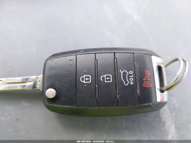 44975654 :رقم المزاد ، KNDJN2A20F7758552 vin ، 2015 Kia Soul مزاد بيع