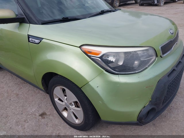 44975654 :رقم المزاد ، KNDJN2A20F7758552 vin ، 2015 Kia Soul مزاد بيع
