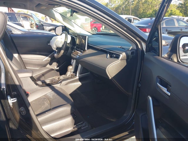44975684 :رقم المزاد ، 7MUDAAAG1RV084832 vin ، 2024 Toyota Corolla Cross Xle مزاد بيع