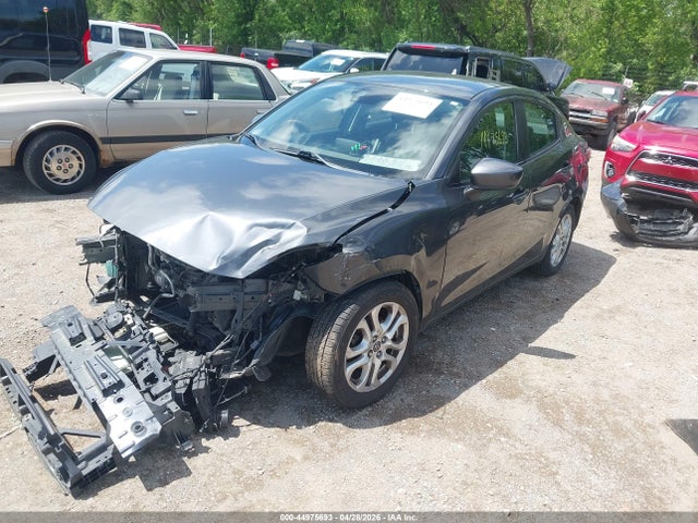 2017 Toyota Yaris Ia მანქანა იყიდება აუქციონზე, vin: 3MYDLBYV2HY181450, აუქციონის ნომერი: 44975693