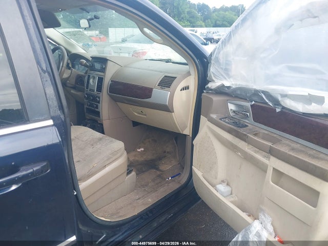 Продажа на аукционе авто 2010 Chrysler Town & Country Touring, vin: 2A4RR5D13AR153017, номер лота: 44975699