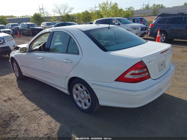 2006 Mercedes-benz C 350 Luxury 4matic მანქანა იყიდება აუქციონზე, vin: WDBRF87H26F764582, აუქციონის ნომერი: 44975705