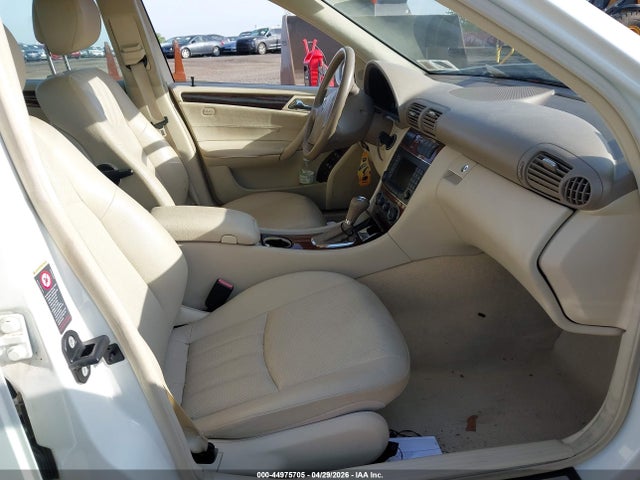 2006 Mercedes-benz C 350 Luxury 4matic მანქანა იყიდება აუქციონზე, vin: WDBRF87H26F764582, აუქციონის ნომერი: 44975705