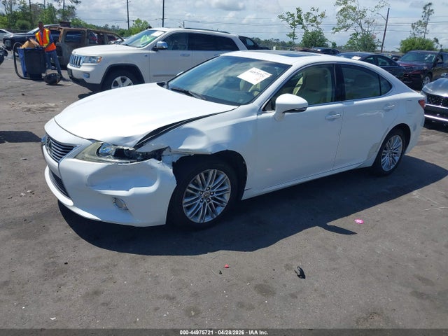 44975721 :رقم المزاد ، JTHBK1GG5D2062207 vin ، 2013 Lexus Es 350 مزاد بيع