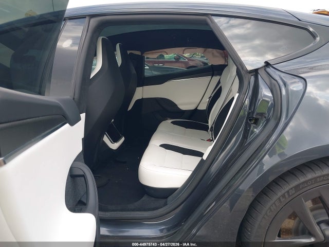 Продажа на аукционе авто 2024 Tesla Model S Plaid Tri Motor All-wheel Drive, vin: 5YJSA1E64RF538689, номер лота: 44975743