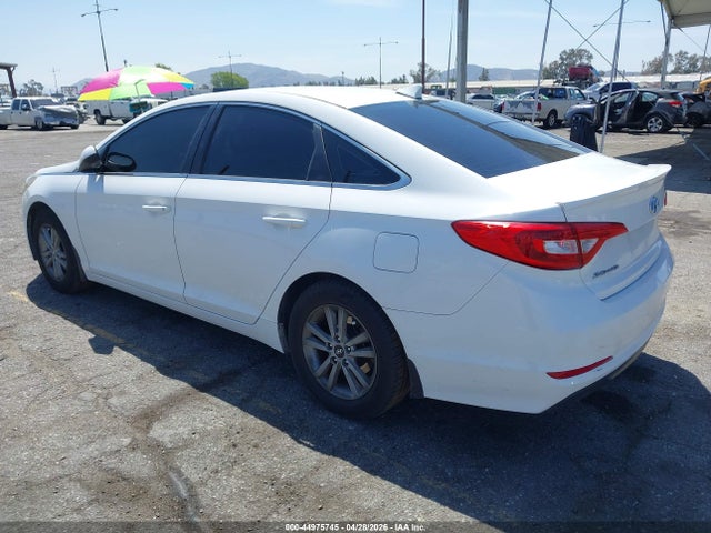 2015 Hyundai Sonata Se მანქანა იყიდება აუქციონზე, vin: 5NPE24AF5FH169338, აუქციონის ნომერი: 44975745