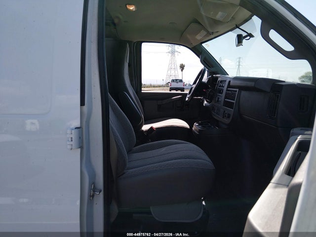 1GCWGAFG3J1334552 Chevrolet Express 2500 Work Van