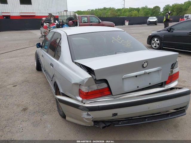 1998 Bmw 328i მანქანა იყიდება აუქციონზე, vin: WBACD4321WAV60213, აუქციონის ნომერი: 44975815