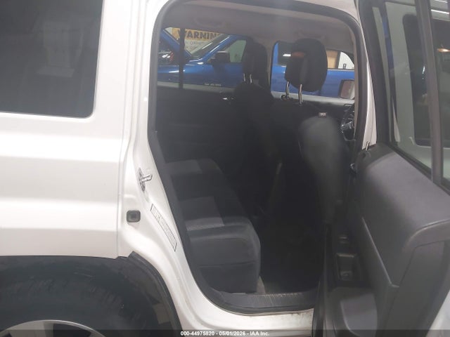 Продаж на аукціоні авто 2016 Jeep Patriot Latitude, vin: 1C4NJRFB5GD712541, номер лоту: 44975820