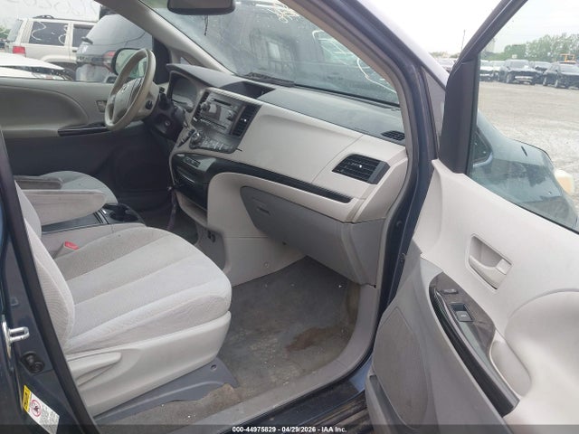 Aukcja sprzedaży 2014 Toyota Sienna Le V6 8 Passenger, vin: 5TDKK3DCXES449991, numer aukcji: 44975829