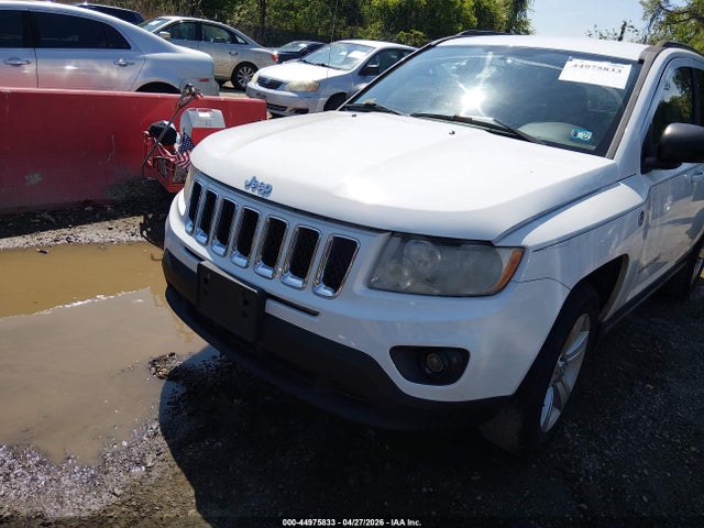 44975833 :رقم المزاد ، 1C4NJDEB1CD621877 vin ، 2012 Jeep Compass Latitude مزاد بيع
