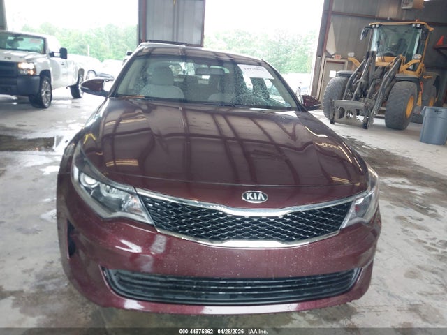 Auction sale of the 2017 Kia Optima Lx, vin: 5XXGT4L34HG166583, lot number: 44975862