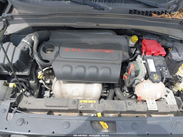 44975883 :رقم المزاد ، ZACCJABB6JPH32515 vin ، 2018 Jeep Renegade Latitude Fwd مزاد بيع