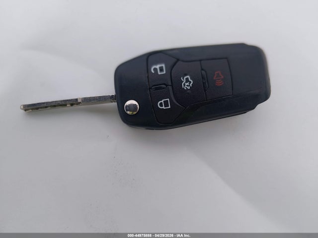 44975888 :رقم المزاد ، 3FA6P0H77FR228826 vin ، 2015 Ford Fusion Se مزاد بيع