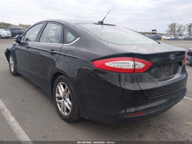 44975888 :رقم المزاد ، 3FA6P0H77FR228826 vin ، 2015 Ford Fusion Se مزاد بيع