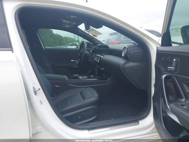 44975895 :رقم المزاد ، W1K3G4EBXMJ255139 vin ، 2021 Mercedes-benz A 220 مزاد بيع