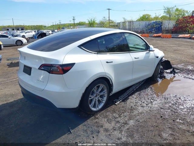 7SAYGDEE2PF763324 Tesla Model Y