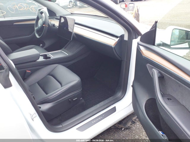 7SAYGDEE2PF763324 Tesla Model Y