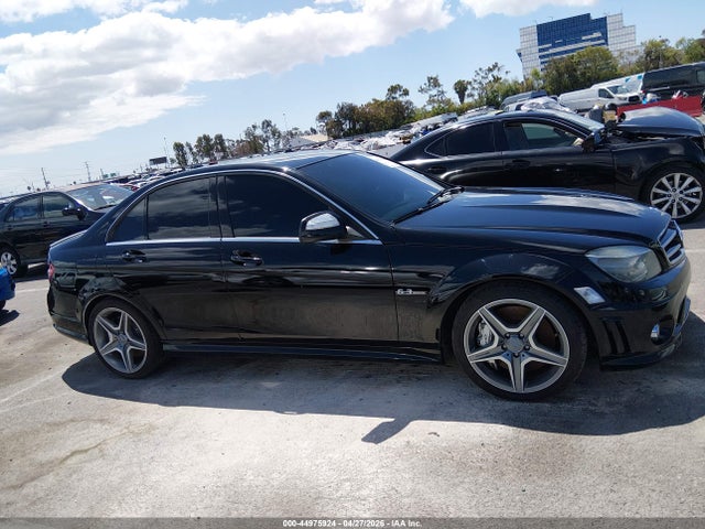 2009 Mercedes-benz Amg C 63 მანქანა იყიდება აუქციონზე, vin: WDDGF77X89F204294, აუქციონის ნომერი: 44975924