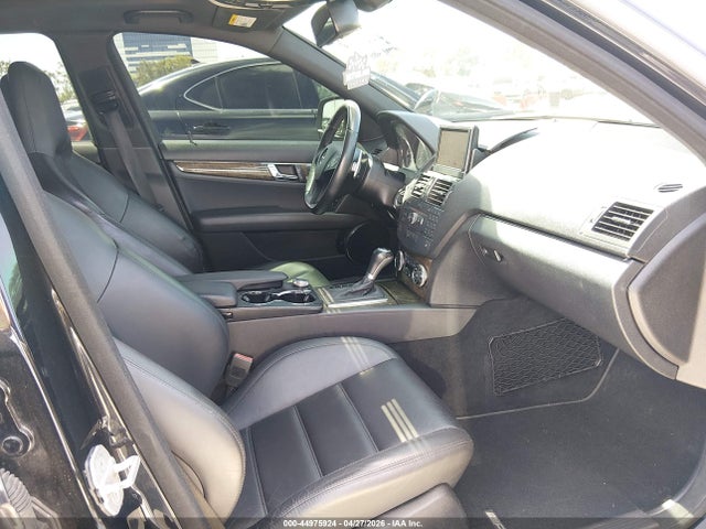 2009 Mercedes-benz Amg C 63 მანქანა იყიდება აუქციონზე, vin: WDDGF77X89F204294, აუქციონის ნომერი: 44975924