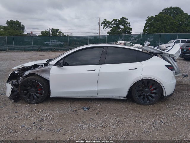 Продаж на аукціоні авто 2022 Tesla Model Y Performance Dual Motor All-wheel Drive, vin: 7SAYGDEF2NF410958, номер лоту: 44975954