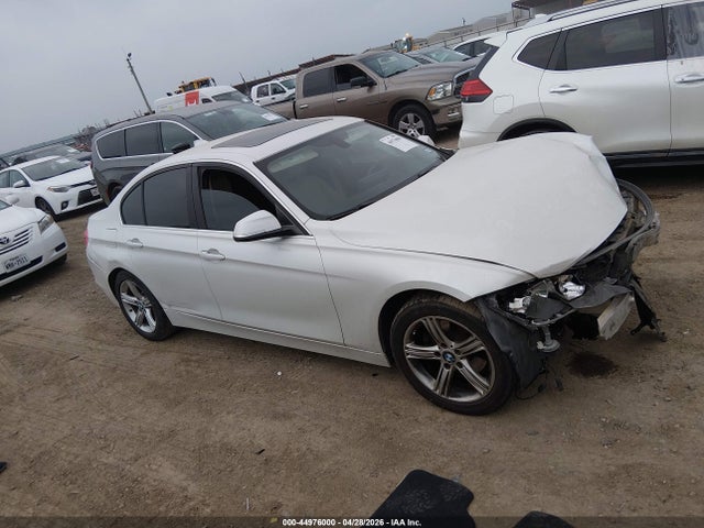 2015 Bmw 328i მანქანა იყიდება აუქციონზე, vin: WBA3A5G59FNP35285, აუქციონის ნომერი: 44976000
