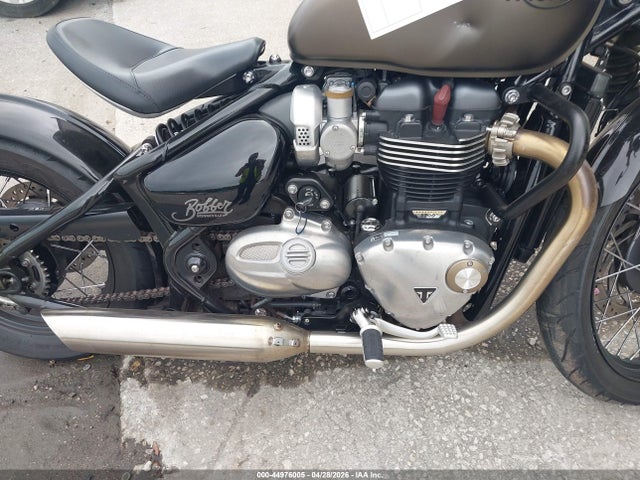 Triumph Motorcycle Bonneville Bobber 2017 SMTD42HL0HT826746 Image 8