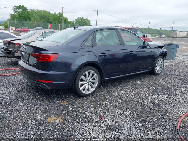 Продажа на аукционе авто 2018 Audi A4, vin: WAUKMAF49JN015840, номер лота: 44976029