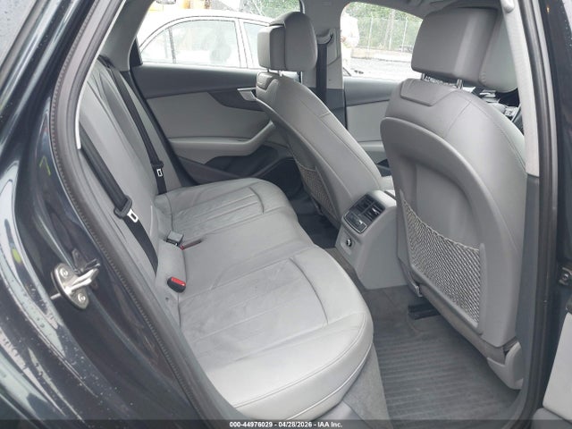 Продажа на аукционе авто 2018 Audi A4, vin: WAUKMAF49JN015840, номер лота: 44976029