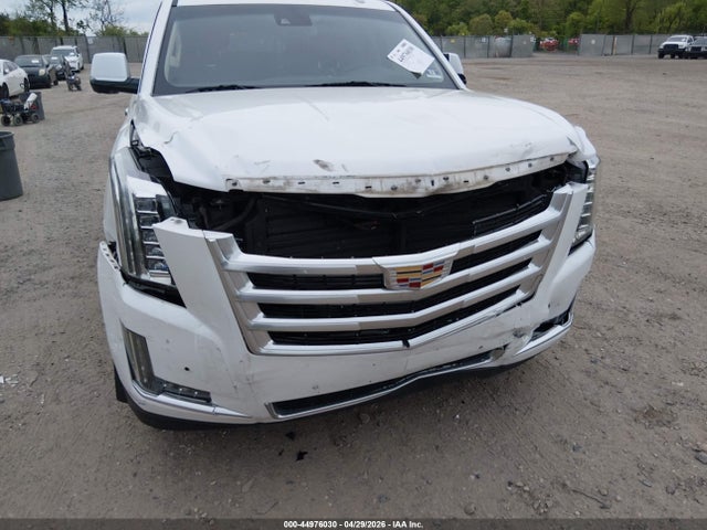 2019 Cadillac Escalade Luxury მანქანა იყიდება აუქციონზე, vin: 1GYS4BKJ2KR248645, აუქციონის ნომერი: 44976030
