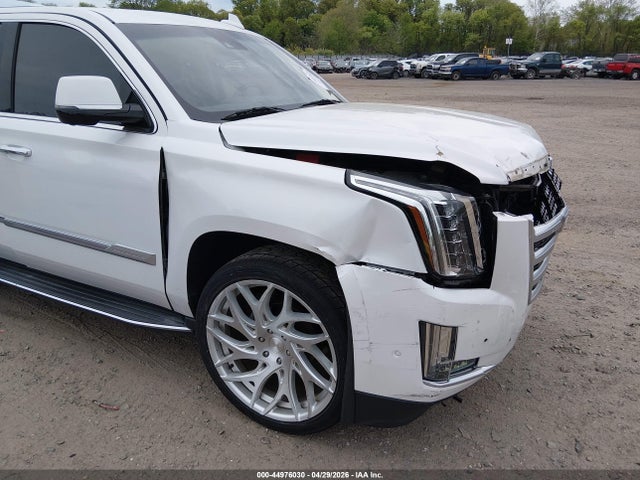 2019 Cadillac Escalade Luxury მანქანა იყიდება აუქციონზე, vin: 1GYS4BKJ2KR248645, აუქციონის ნომერი: 44976030
