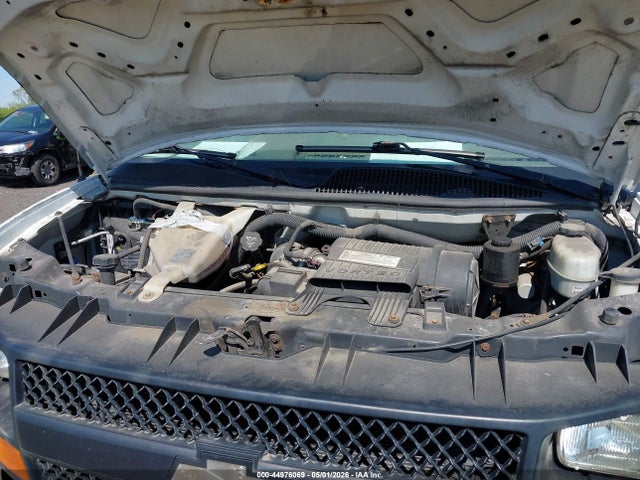 44976069 :رقم المزاد ، 1GCGG25C881215723 vin ، 2008 Chevrolet Express Work Van مزاد بيع