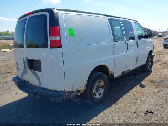 44976069 :رقم المزاد ، 1GCGG25C881215723 vin ، 2008 Chevrolet Express Work Van مزاد بيع