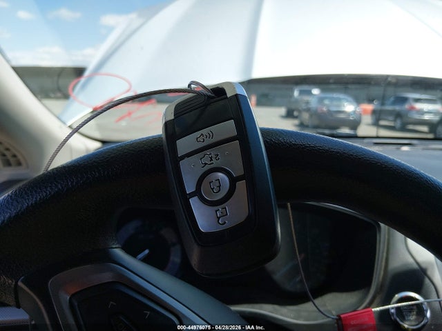 3FA6P0H78HR142914 Ford FUSION SE